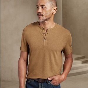 BANANA REPUBLIC LINEN-BLEND HENLEY TEE